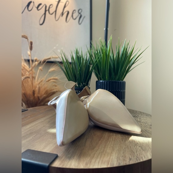 Ecru Matte Color 8 Size Leather Pumps - Pointed Toe Shoes - Picture 15 of 15